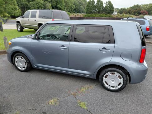 Used 2009 Scion xB image 4