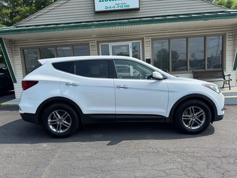 Used 2018 Hyundai Santa Fe Sport image 1