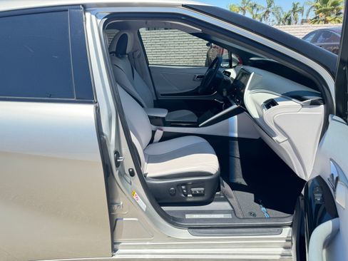 Used 2017 Toyota Mirai image 18