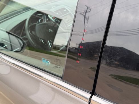 Used 2017 Lincoln MKX Select image 34