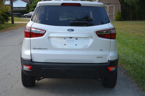 Used 2019 Ford EcoSport SE image 4