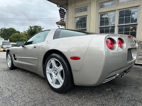 Used 1999 Chevrolet Corvette image 3