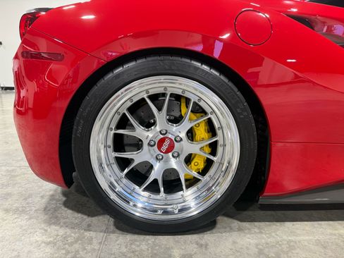 Used 2016 Ferrari 488 GTB image 15