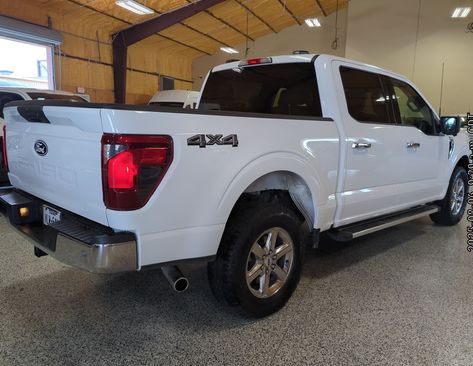 Used 2024 Ford F150 XLT image 3