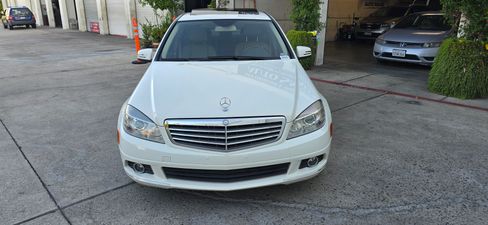 Used 2011 Mercedes-Benz C 300 Sport image 18