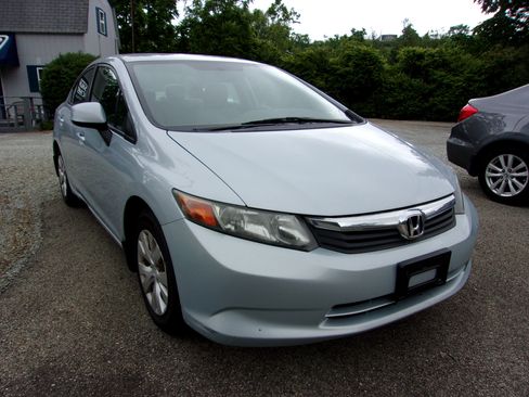 Used 2012 Honda Civic LX image 2