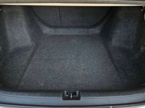 Used 2019 Honda Accord Hybrid Touring image 22