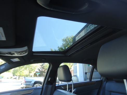 Used 2014 Mercedes-Benz E 350 Sport image 12