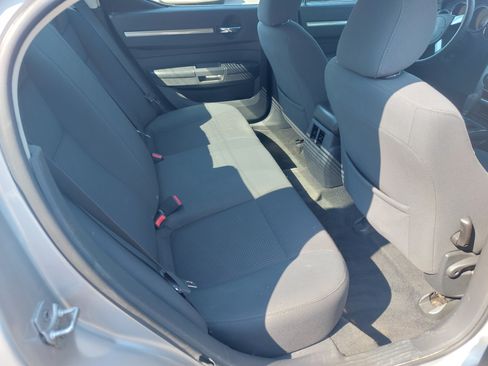 Used 2010 Dodge Charger SE image 13