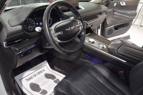 Used 2024 Genesis GV80 2.5T image 10