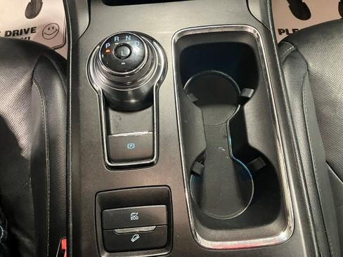 Used 2017 Ford Fusion Titanium image 15