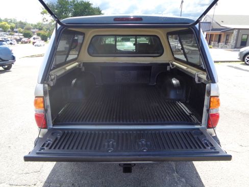 Used 2004 Toyota Tacoma TRD Off-Road image 16
