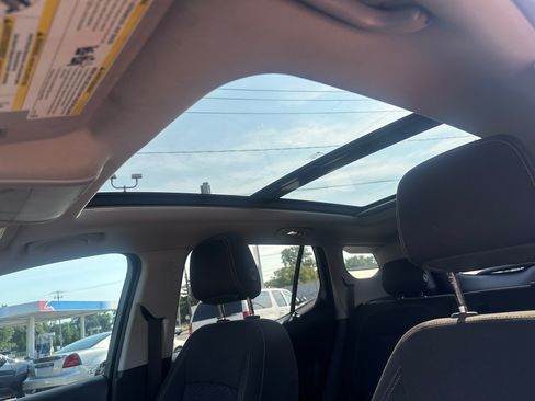 Used 2018 GMC Terrain SLE image 10