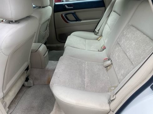Used 2005 Subaru Outback 2.5i image 13