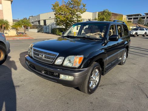 Used 2005 Lexus LX 470 image 3