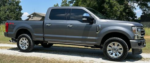 Used 2021 Ford F250 Platinum image 2