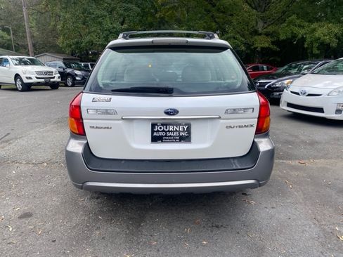 Used 2005 Subaru Outback 2.5i image 5