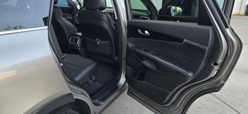 Used 2016 Kia Sorento EX-L image 22