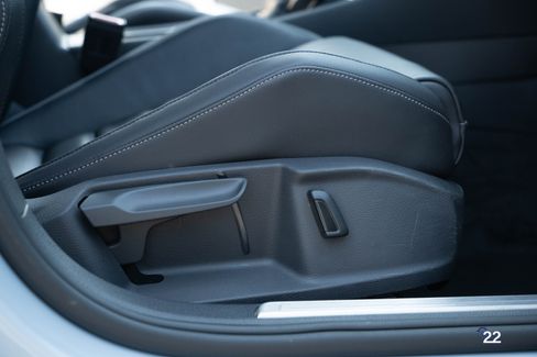 Used 2019 Volkswagen Golf R image 52
