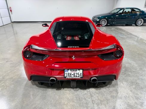 Used 2016 Ferrari 488 GTB image 7