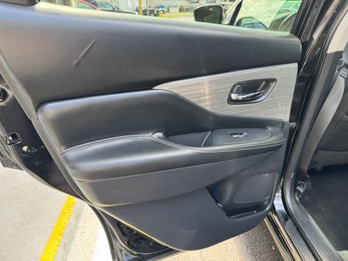 Used 2018 Nissan Murano SL image 12