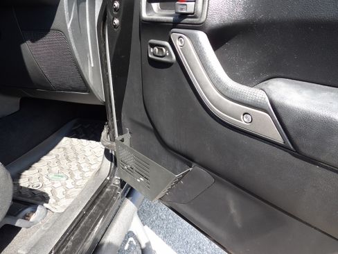 Used 2012 Jeep Wrangler Sport image 18