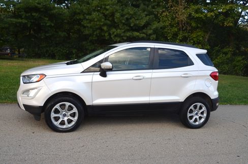 Used 2019 Ford EcoSport SE image 1