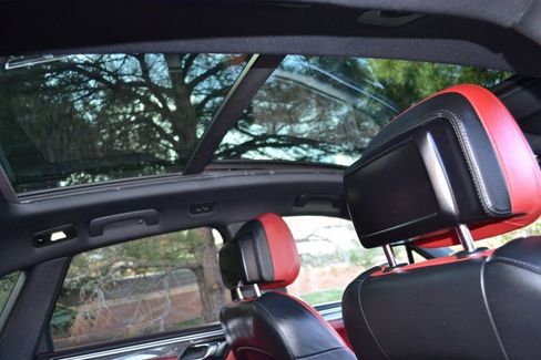 Used 2017 Porsche Macan image 38