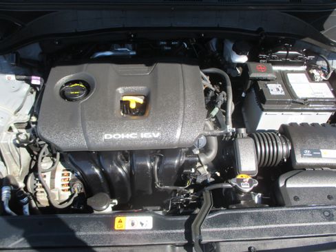 Used 2021 Hyundai Kona SE image 19