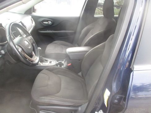 Used 2016 Jeep Cherokee Latitude image 9