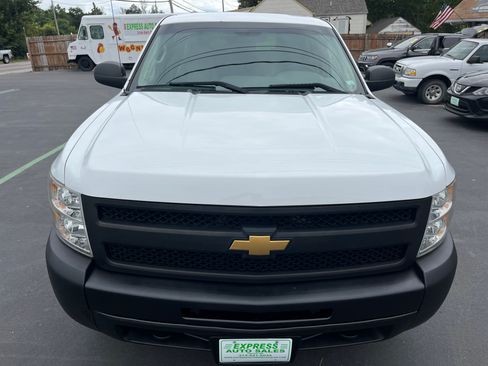 Used 2013 Chevrolet Silverado 1500 W/T image 2
