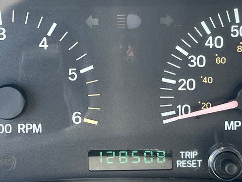 Used 2001 Jeep Cherokee Sport image 6