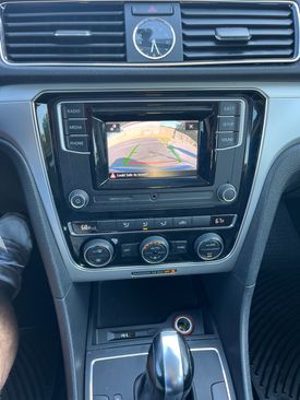 Used 2017 Volkswagen Passat 1.8T S image 6
