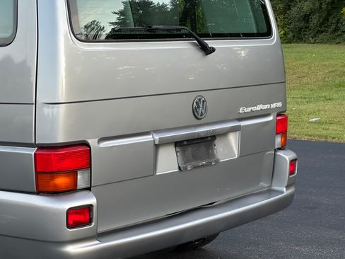 Used 1999 Volkswagen Eurovan GLS image 10