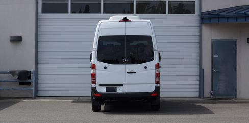 Used 2017 Mercedes-Benz Sprinter 2500 image 5