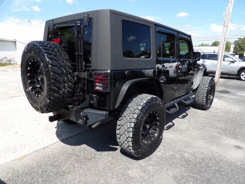 Used 2012 Jeep Wrangler Sport image 3