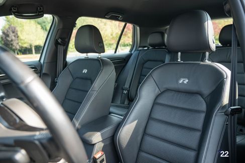 Used 2019 Volkswagen Golf R image 47