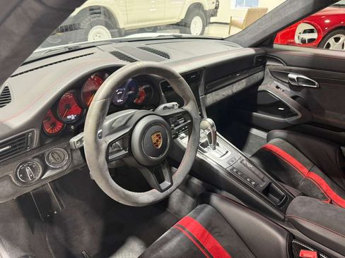 Used 2018 Porsche 911 GT3 image 46