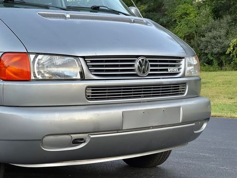 Used 1999 Volkswagen Eurovan GLS image 18