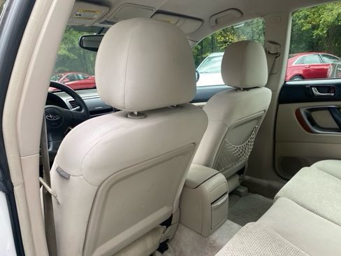 Used 2005 Subaru Outback 2.5i image 12