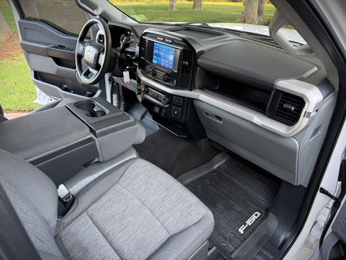 Used 2023 Ford F150 XL image 24