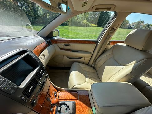 Used 2005 Lexus LS 430 image 17