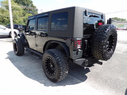 Used 2012 Jeep Wrangler Sport image 2