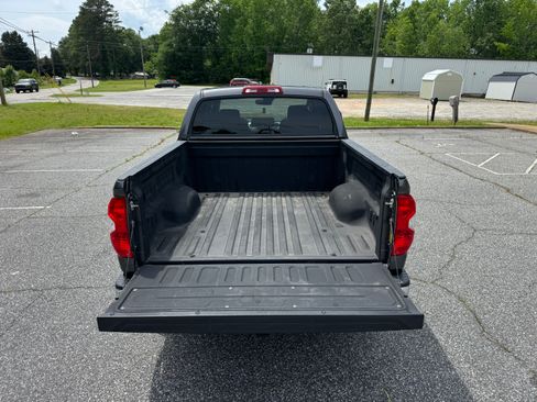 Used 2018 Toyota Tundra SR5 image 8