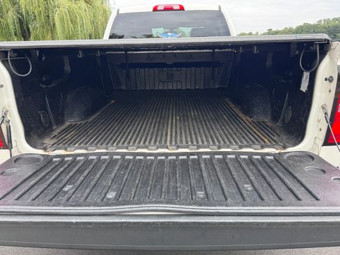 Used 2014 Chevrolet Silverado 1500 LTZ Z71 image 40