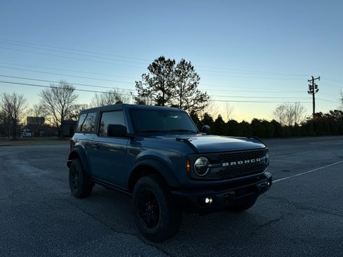 Used 2024 Ford Bronco Black Diamond image 2
