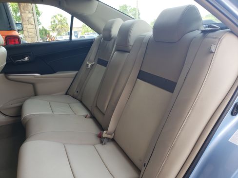 Used 2013 Toyota Camry XLE image 22
