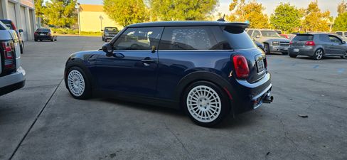 Used 2015 MINI Cooper S image 9