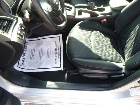 Used 2019 Nissan Sentra SV image 14