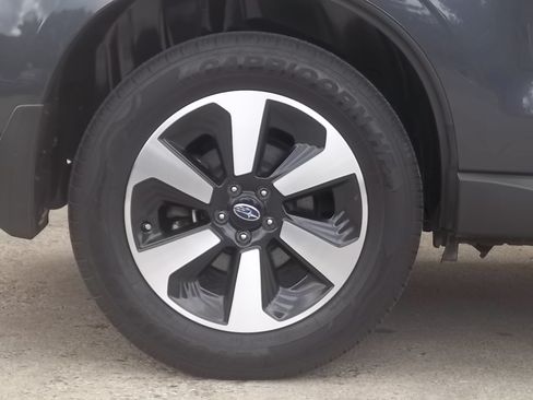 Used 2018 Subaru Forester 2.5i Premium image 17